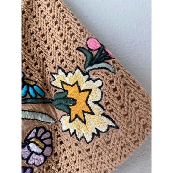 Judith March Off Shoulder - Picture 5 of 14